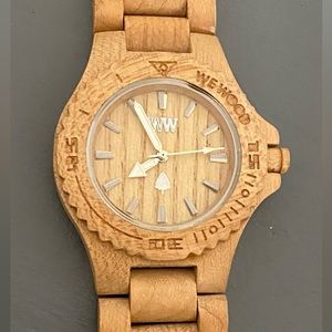 Beige WeWood watch -maple